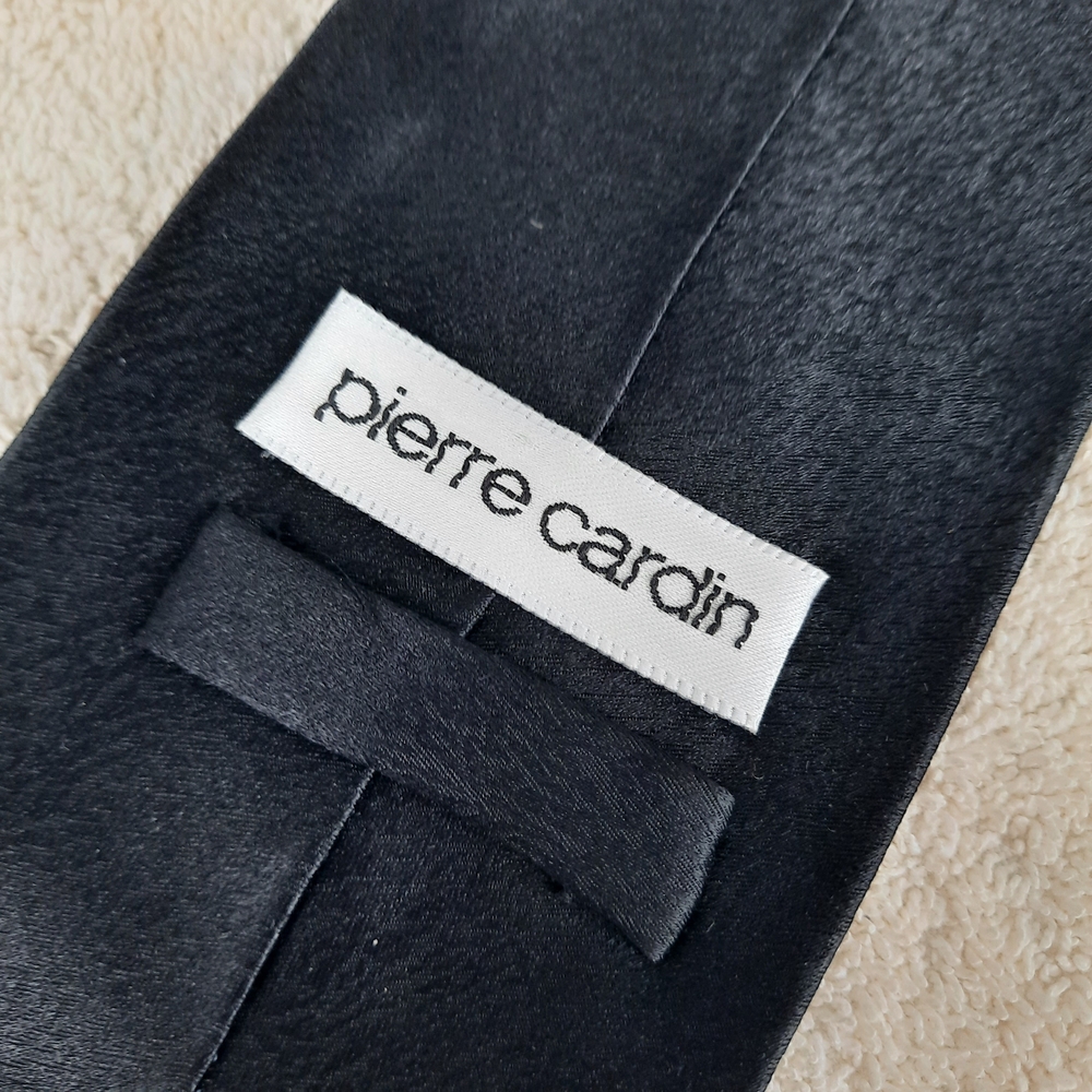 Pierre Cardin Black and Gold Designer Silk Men's Necktie - Picture 4 of 8